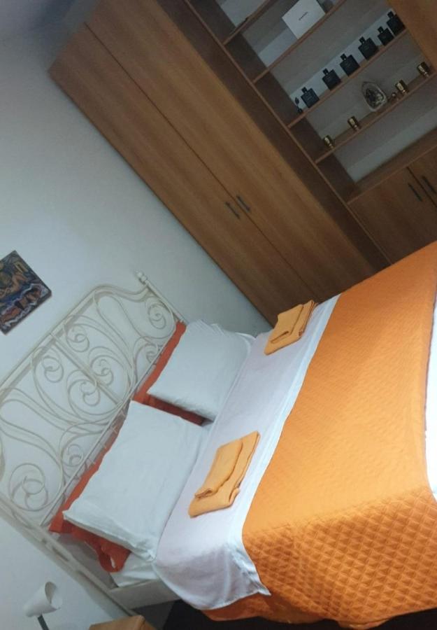 Al Porto Apartment เนเปิลส์ ภายนอก รูปภาพ